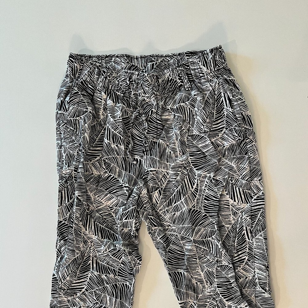 Old Navy Linen Blend Ankle Pants